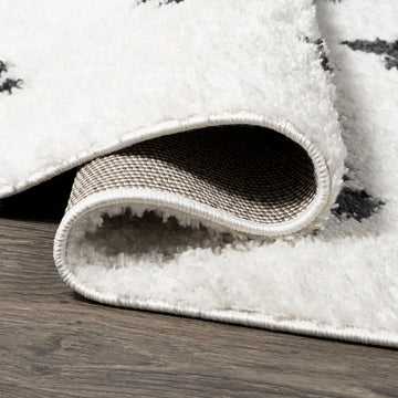Cristo Berber Geometric Shag Area Rug
